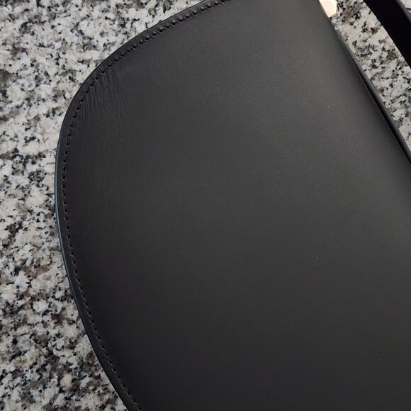 NWOT A.P.C. Genève Calfskin Bag🖤✨(#252) - Picture 8 of 12